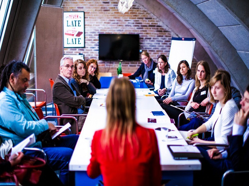 5 tips for more productive meetings